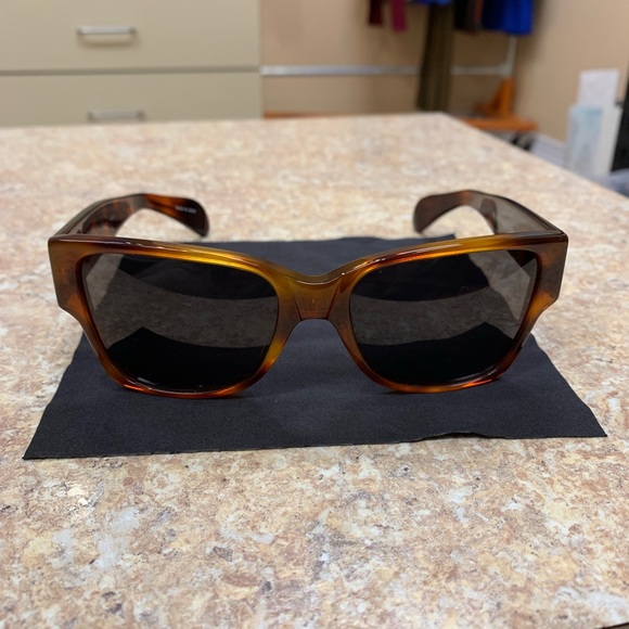 The Row x Linda Farrow Sunglasses - Picture 5 of 8